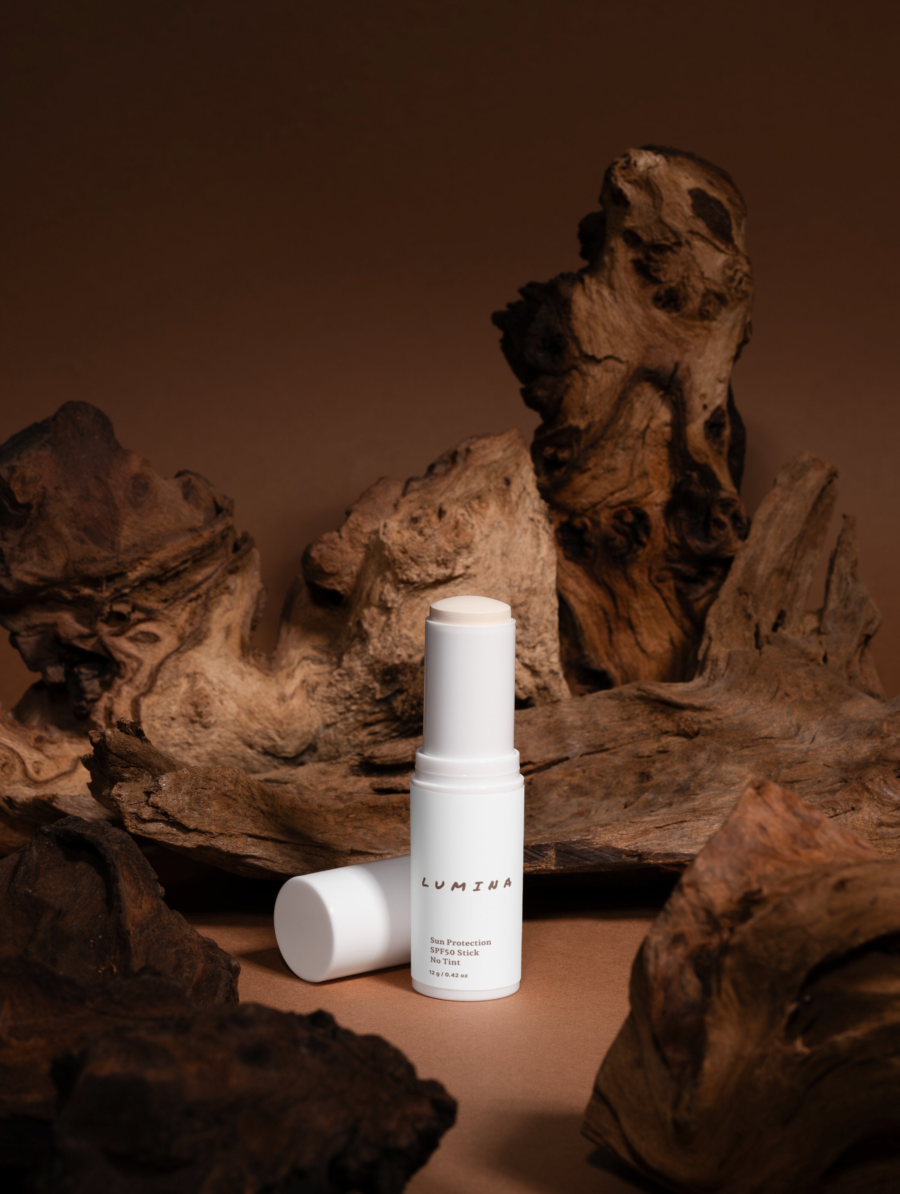 Kem chống nắng dạng thỏi SPF50, không màu